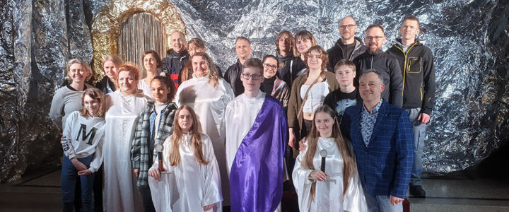 Spektakl “Bramy nieba i płomienie piekła” w skoczowskim kościele