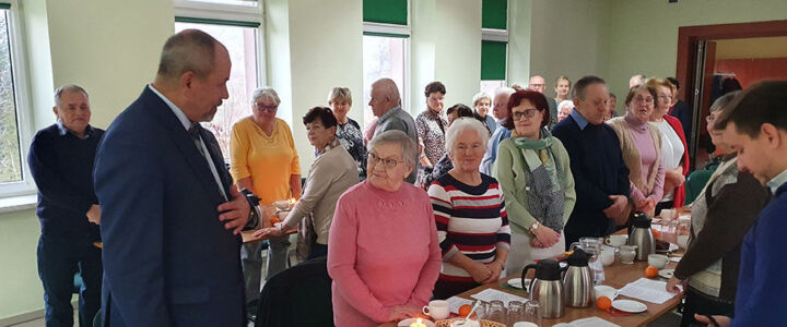 Adwentowe spotkanie Parafialnego Klubu Seniora w Skoczowie