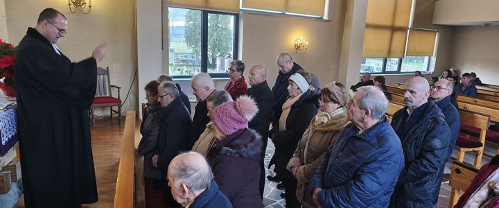 Komunia Święta dla Seniorów w Pierśćcu Komunia Święta dla Seniorów w Pierśćcu