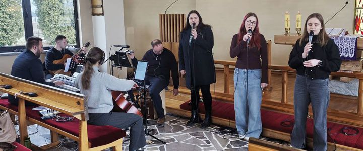 Pasyjne nabożeństwo rodzinne w Pierśćcu