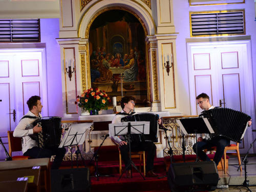 2021 05 21 - Skoczow - Koncert Akordeonistow - 05