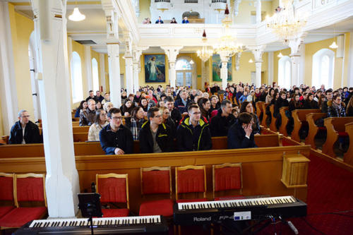 2022 04 10b - Skoczow - Pasyjny Koncert Koled - 02