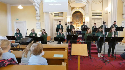 2022 04 10b - Skoczow - Pasyjny Koncert Koled - 03