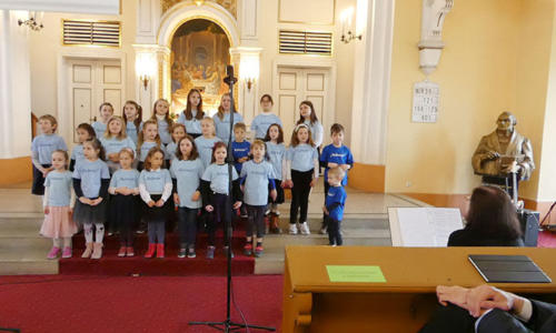 2022 04 10b - Skoczow - Pasyjny Koncert Koled - 05