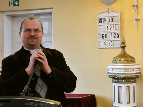 2022 04 10b - Skoczow - Pasyjny Koncert Koled - 13