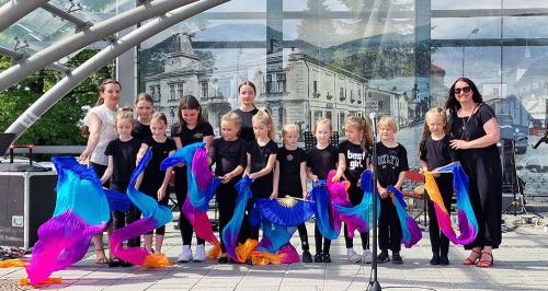 2024 05 05 - Ustron - Wystep Zesp Teatr-Muzycznego 00