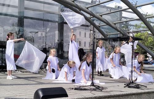 2024 05 05 - Ustron - Wystep Zesp Teatr-Muzycznego 01