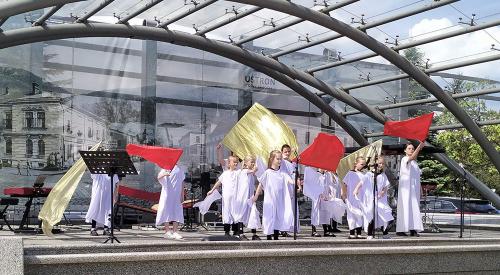 2024 05 05 - Ustron - Wystep Zesp Teatr-Muzycznego 03