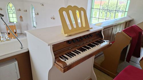 2025 04 21b - Debowiec - Rekonsekracja organow - 15